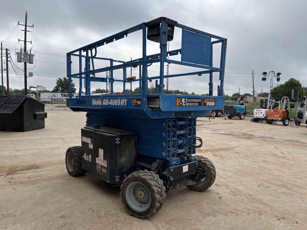 2017 Genie GS-4069 RT-4