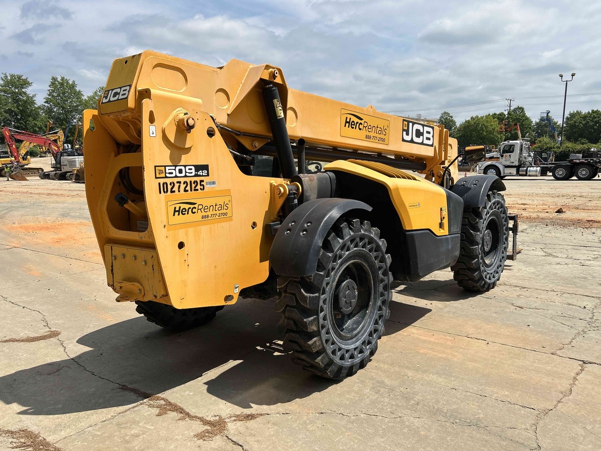 2019 JCB 509-42-4