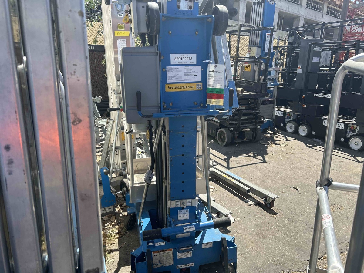 2018 Genie AWP-30S-2