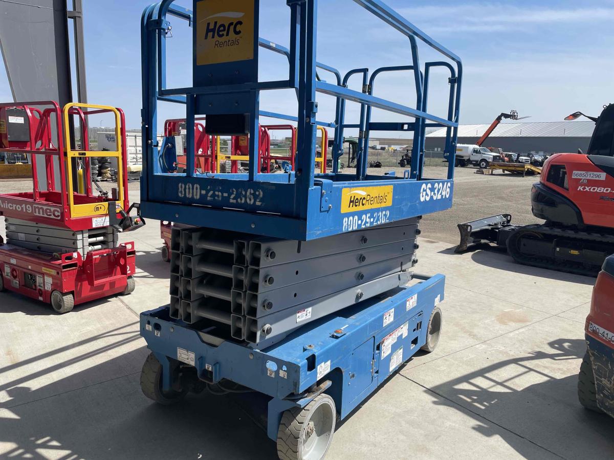 2019 Genie GS-3246