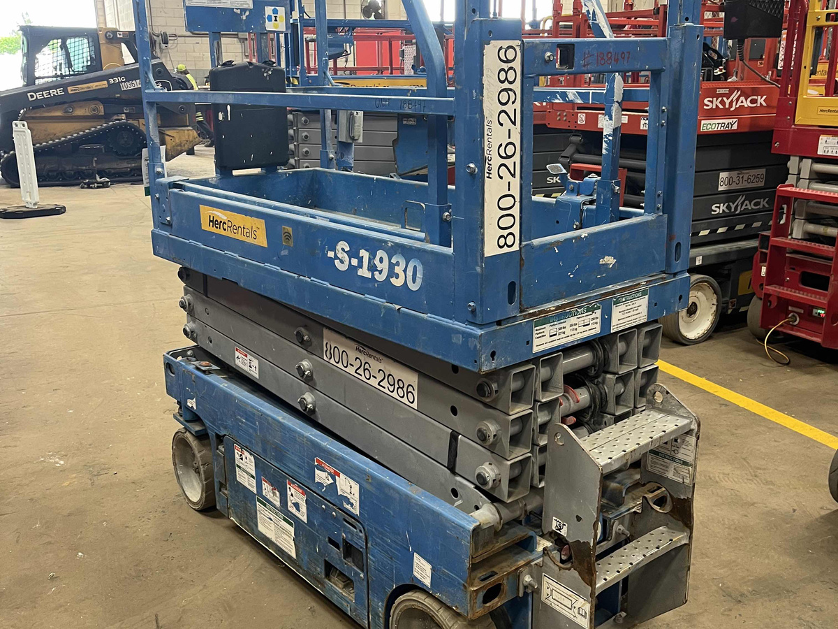 2019 Genie GS-1930