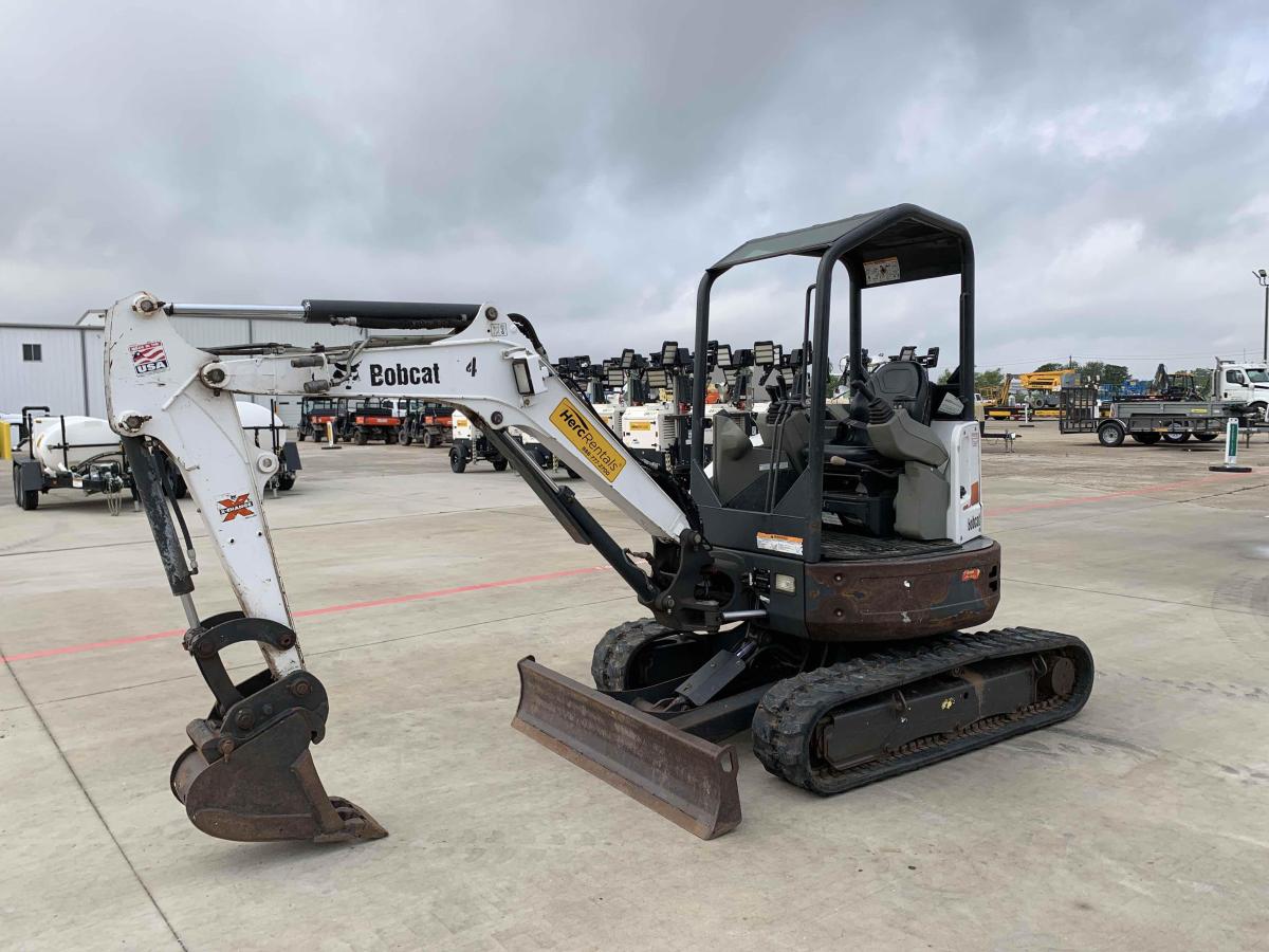 2019 Bobcat E26