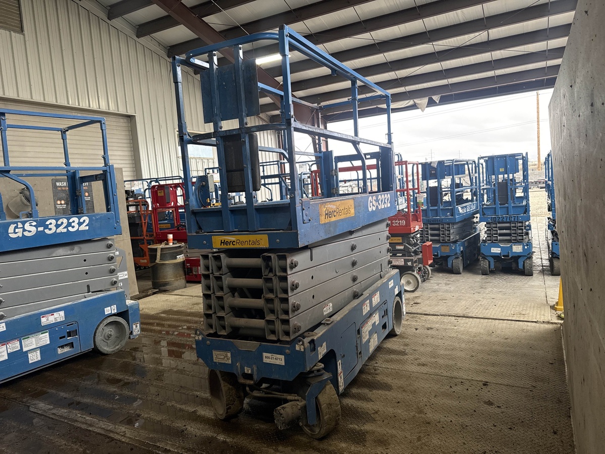 2018 Genie GS-3232-3