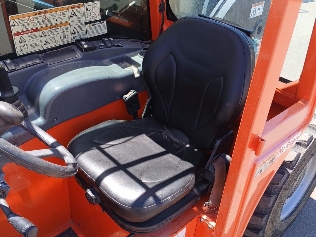 2018 JLG G5-18A
