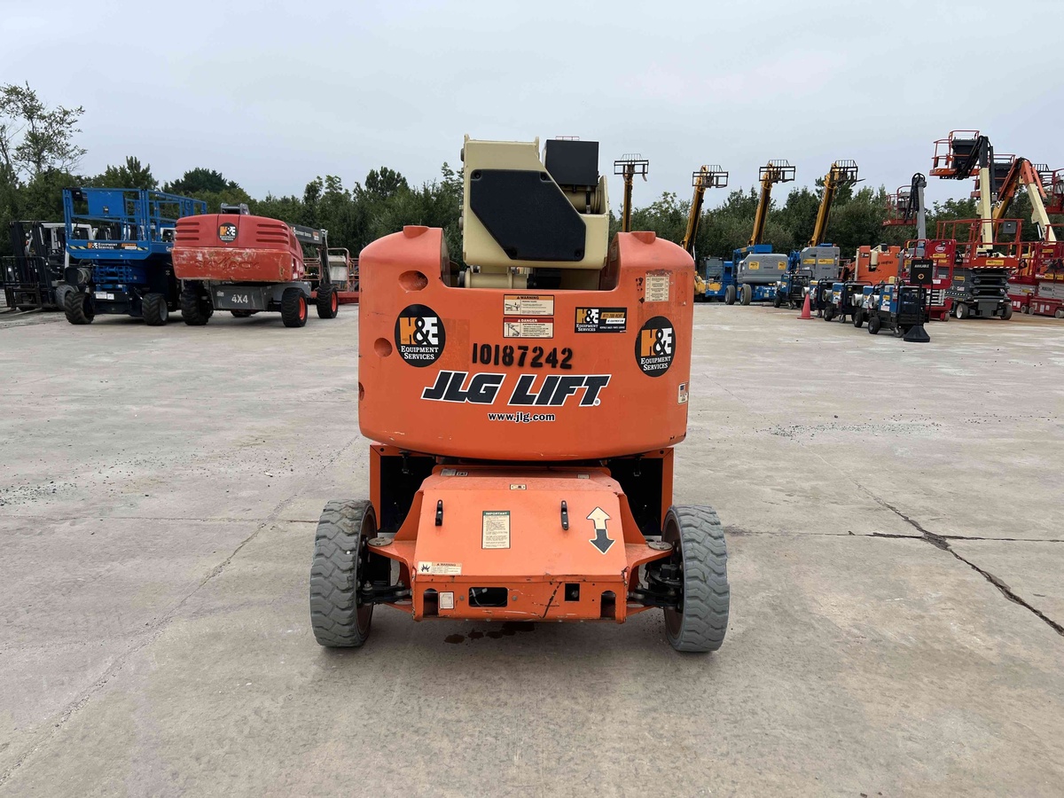 2016 JLG E400AJPN-5