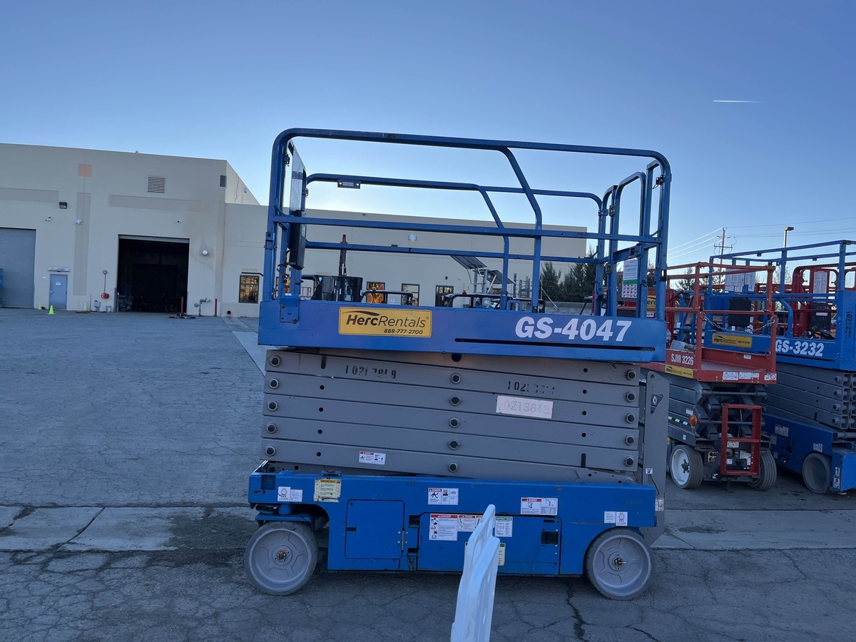 2017 Genie GS-4047-5
