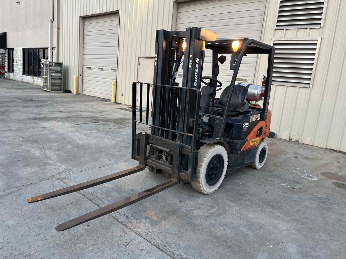 2018 Doosan G25N-7