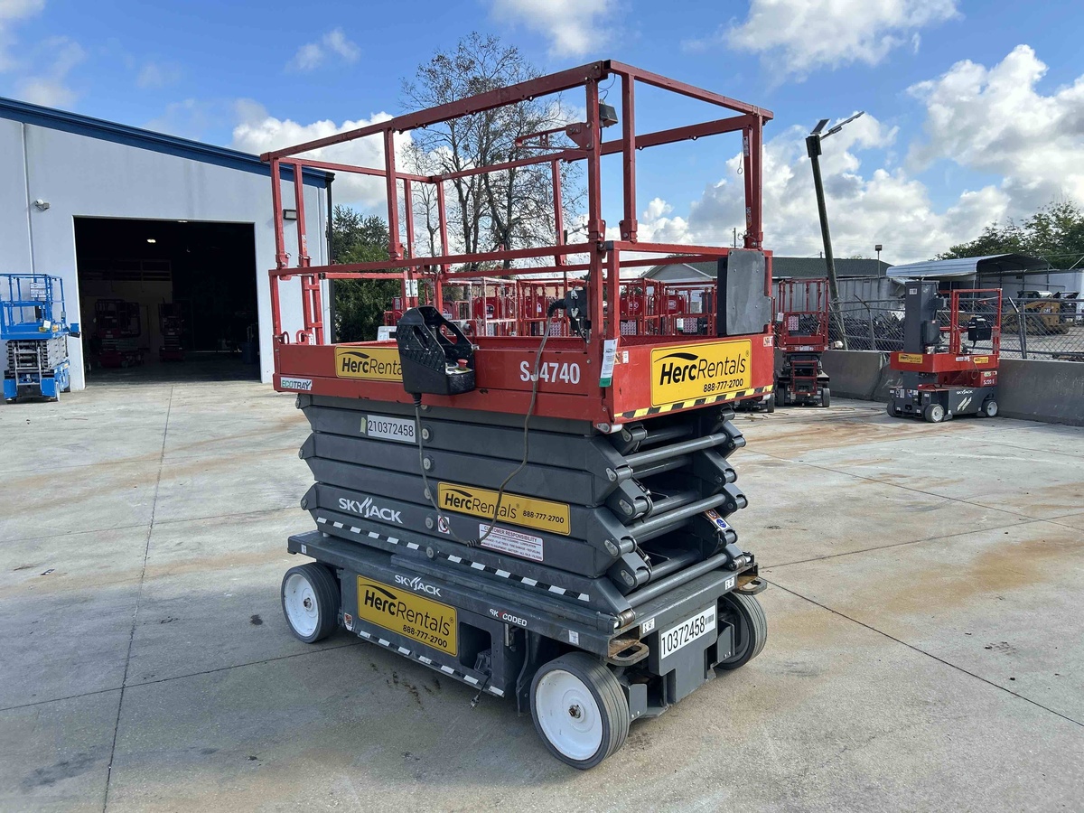 2022 Skyjack SJ4740-2