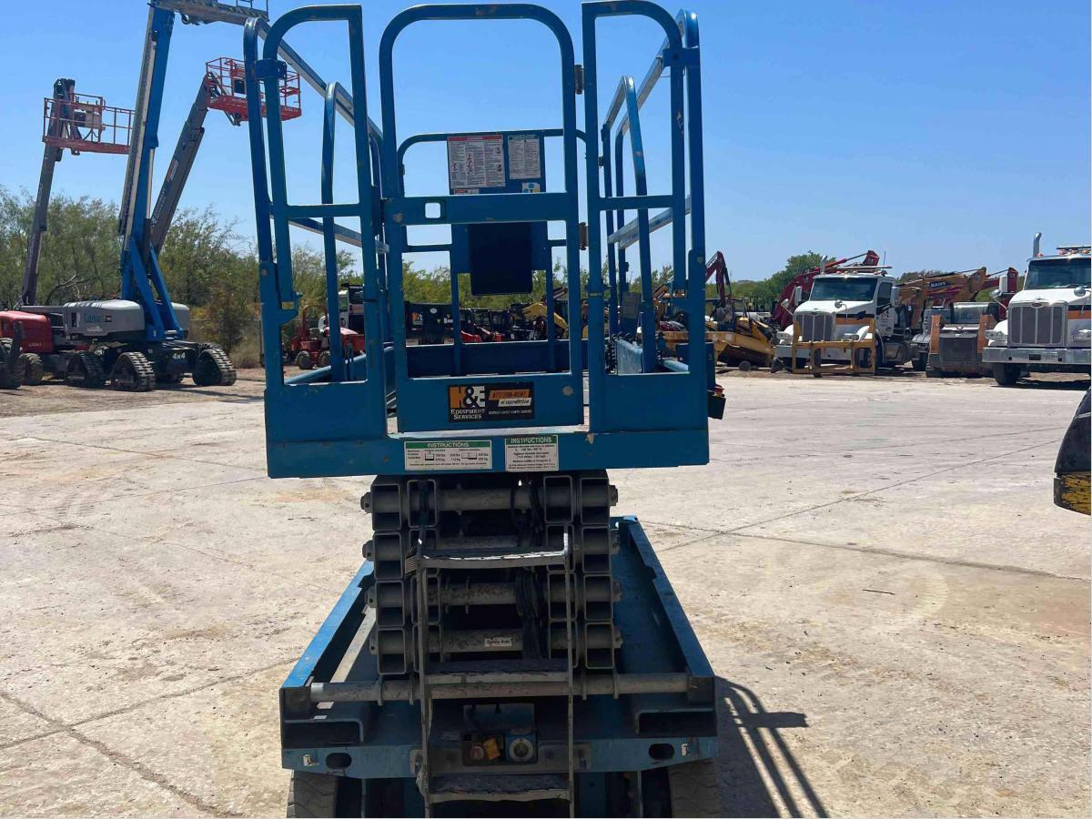 2016 Genie GS-3246-4