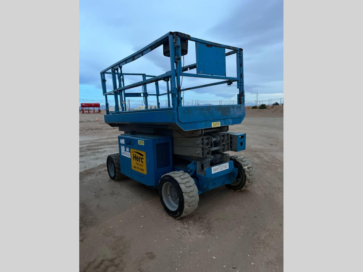 2013 Genie GS-2669 RT
