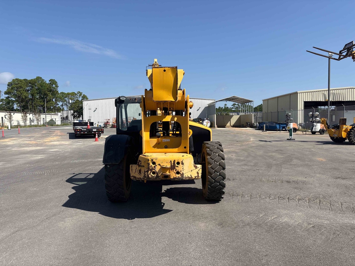 2017 JCB 510-56-3