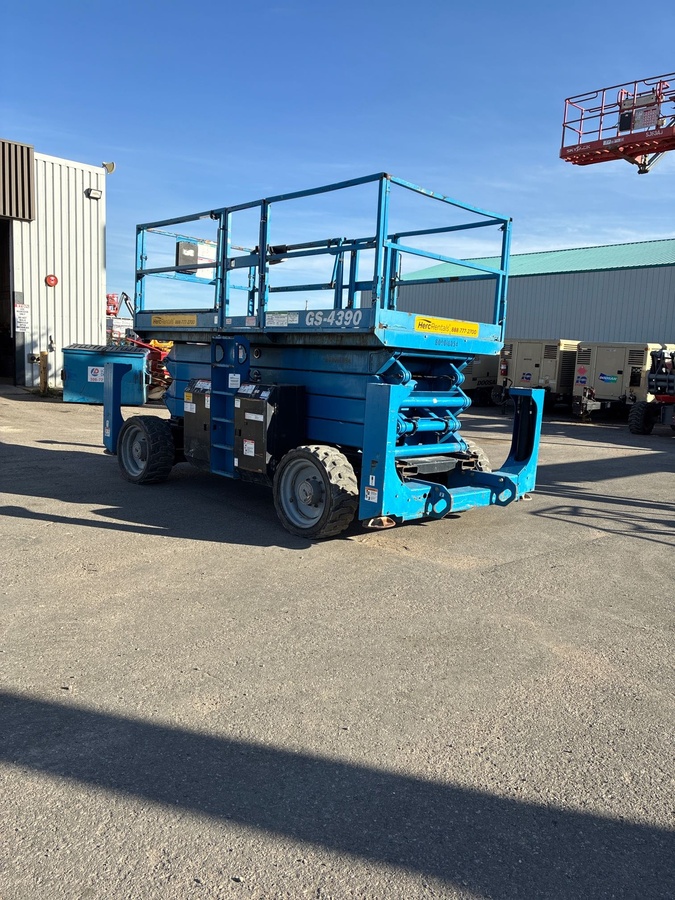 2014 Genie GS-4390 RT-4