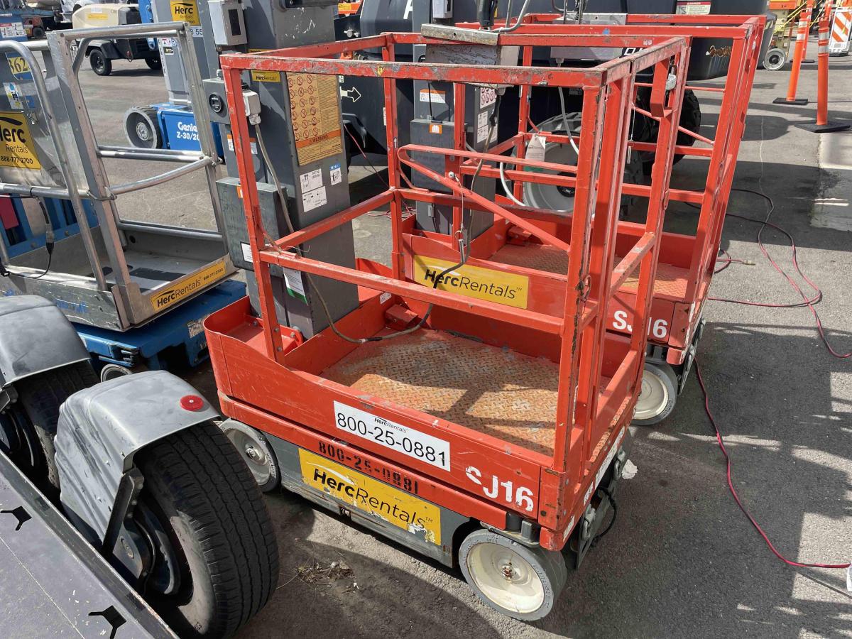 2019 Skyjack SJ16