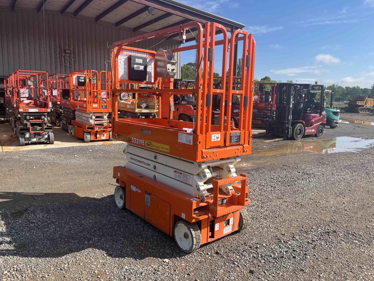 2023 Snorkel S3219E