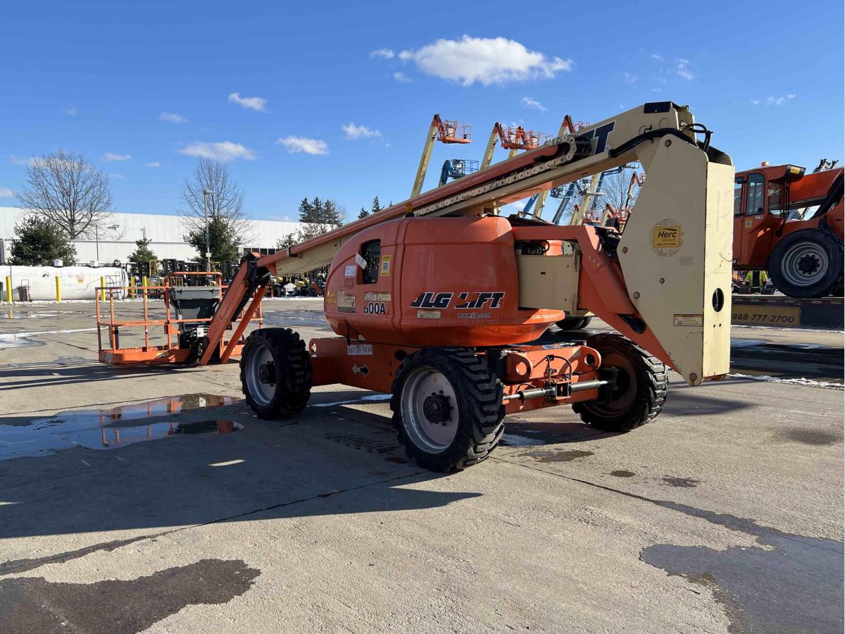 2014 JLG 600AJ