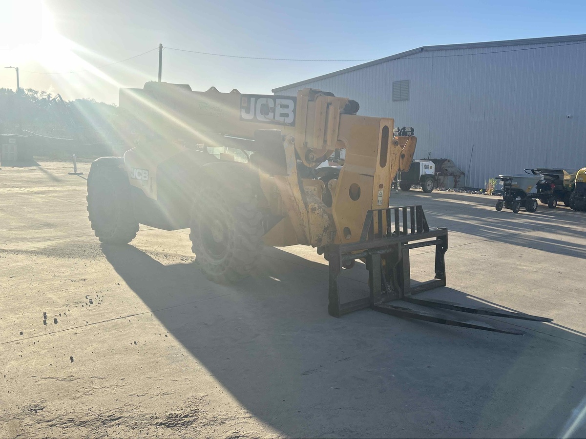 2019 JCB 510-56-4