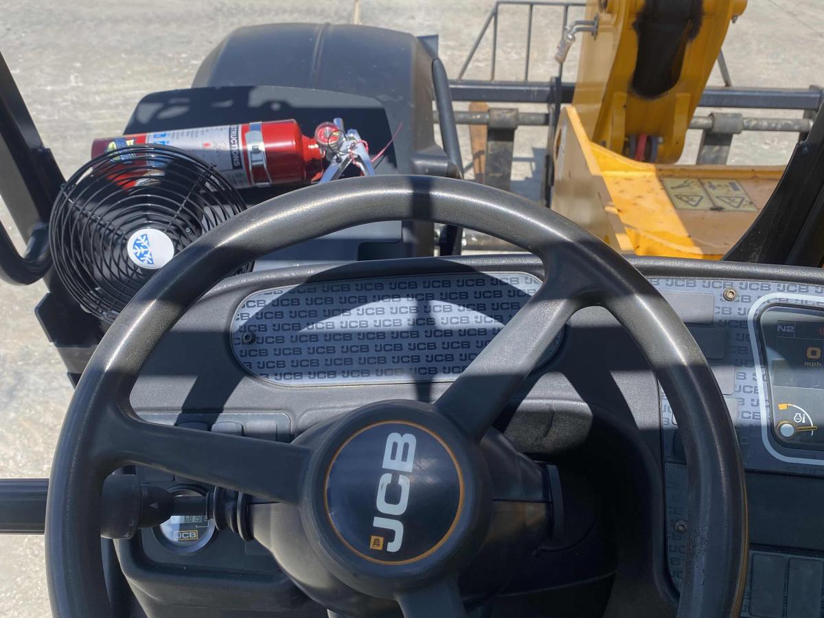 2021 JCB 507-42-7