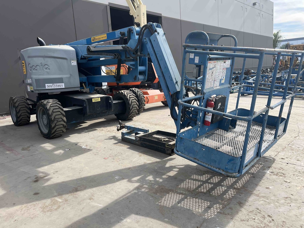 2013 Genie Z-45/25J RT-10