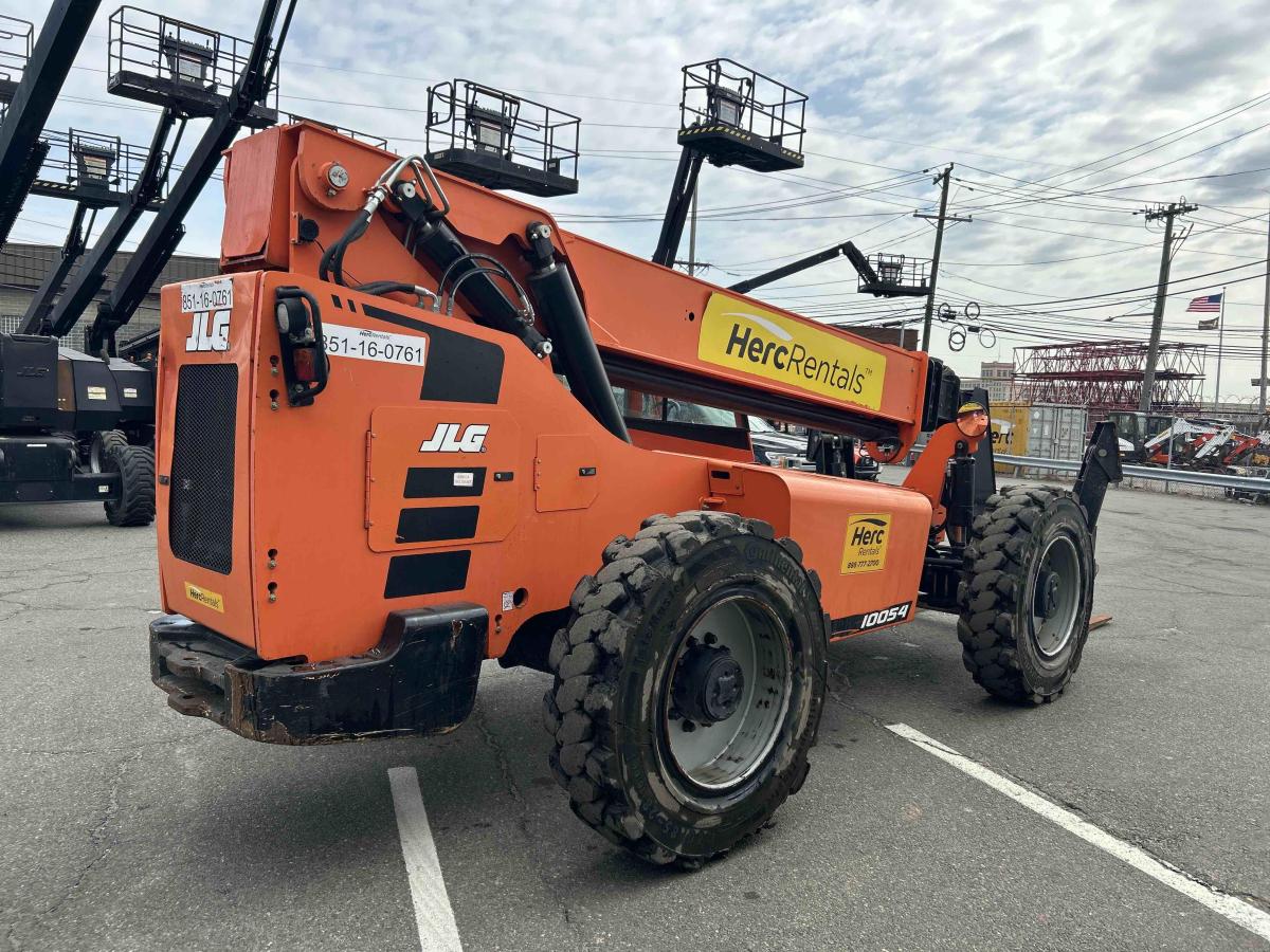 2018 SkyTrak 10054