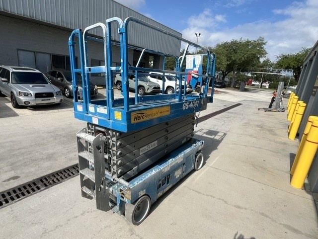 2019 Genie GS-4047