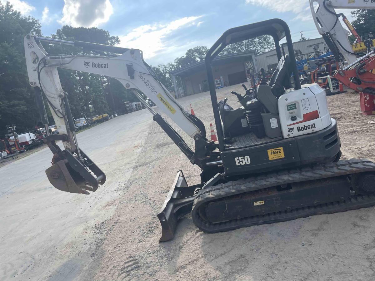 2018 Bobcat E50-1
