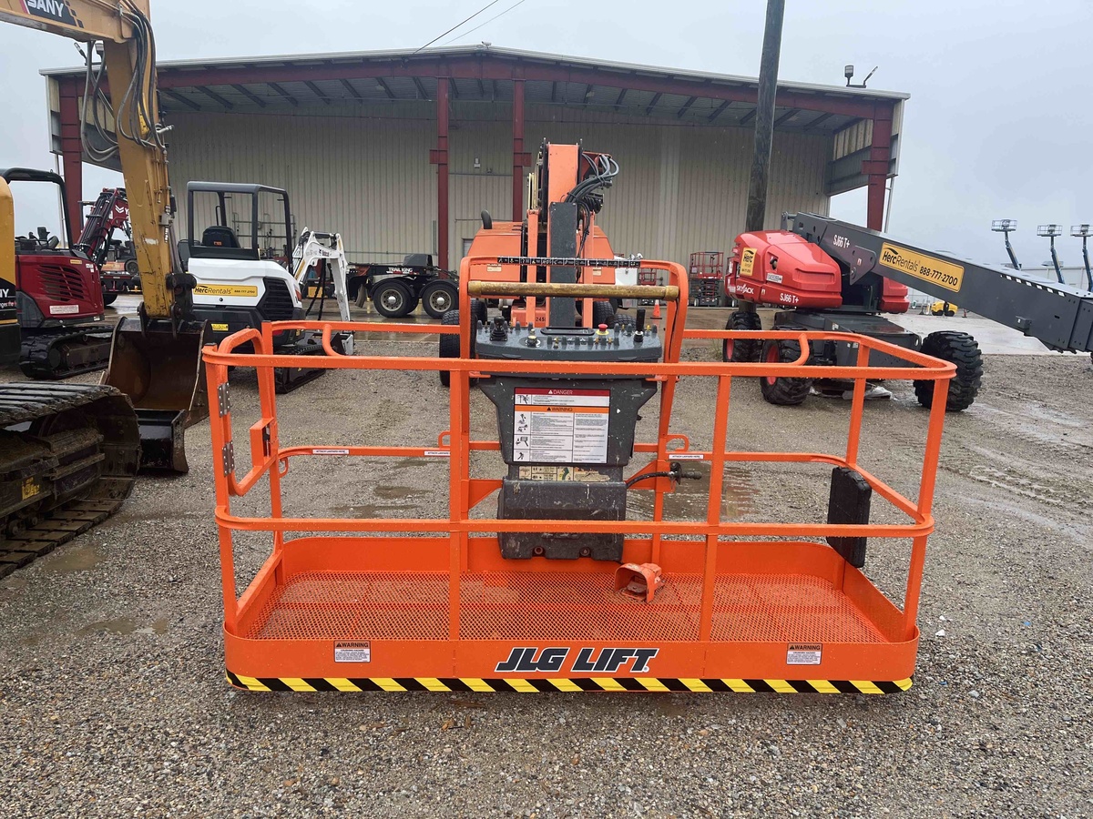 2018 JLG 860SJ-5