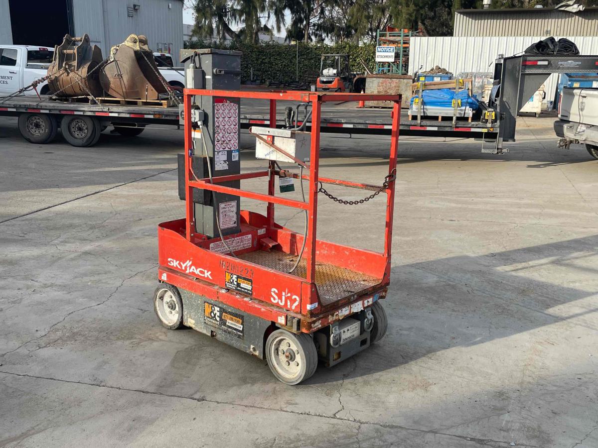 2016 Skyjack SJ12