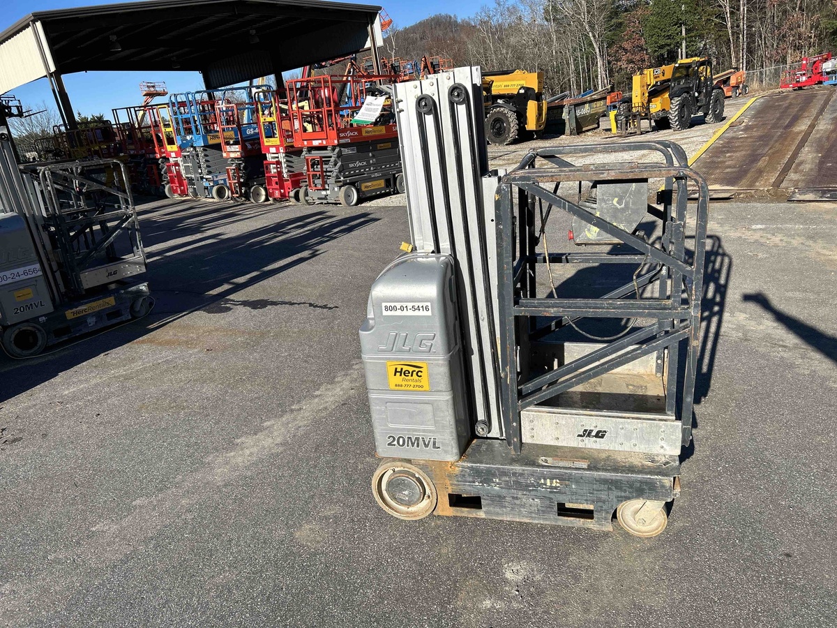 2014 JLG 20MVL