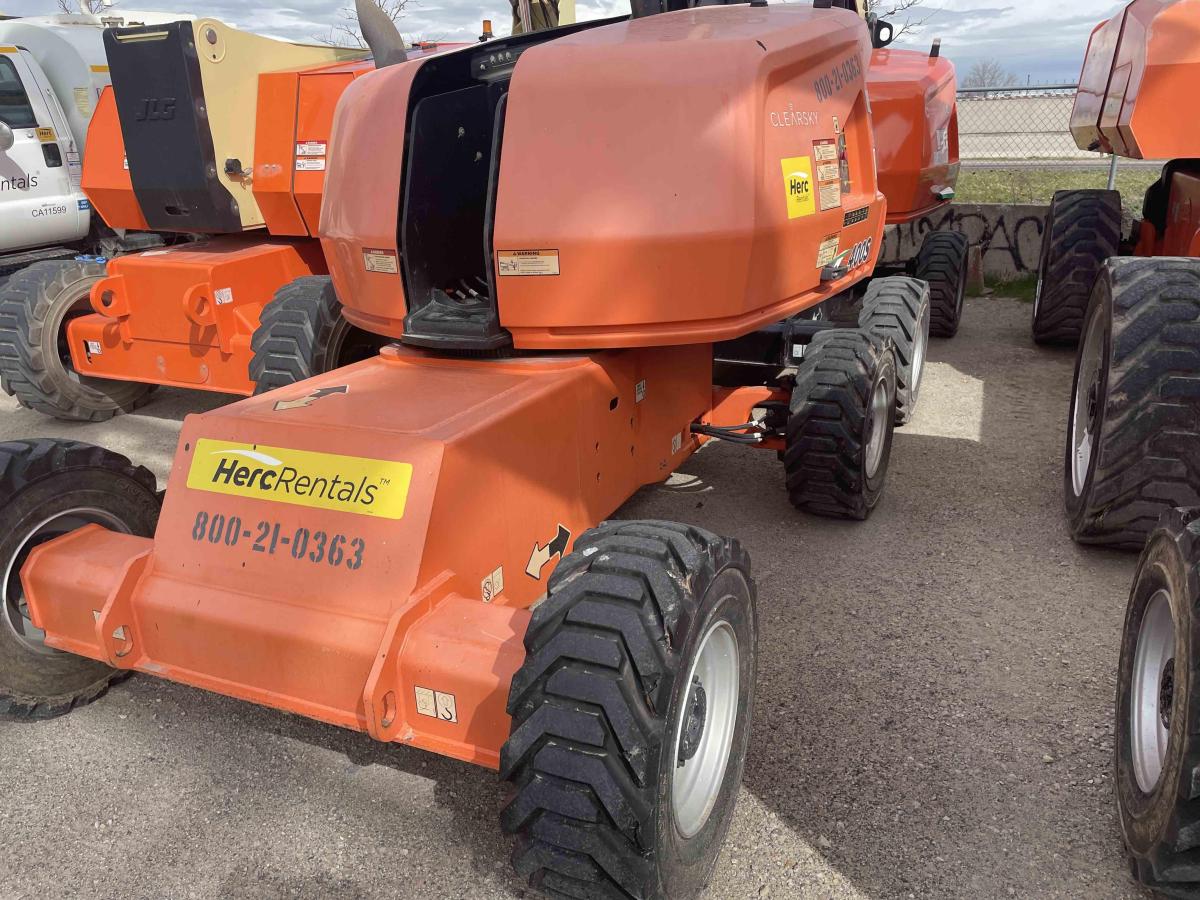 2018 JLG 400S