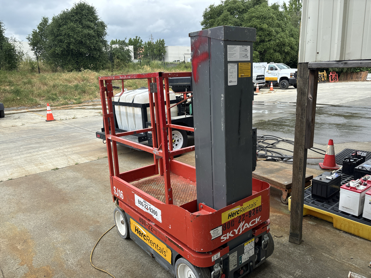2018 Skyjack SJ16-4
