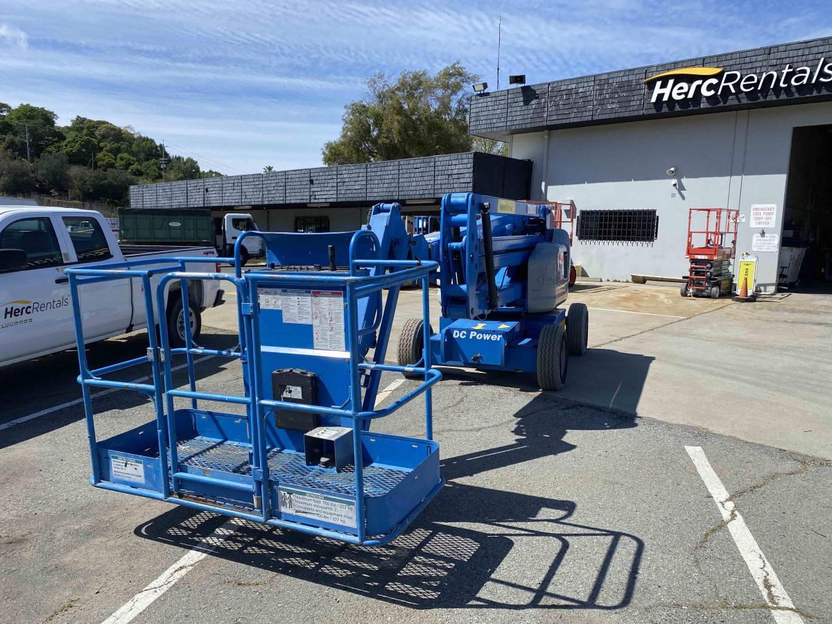 2014 Genie Z-45/25J