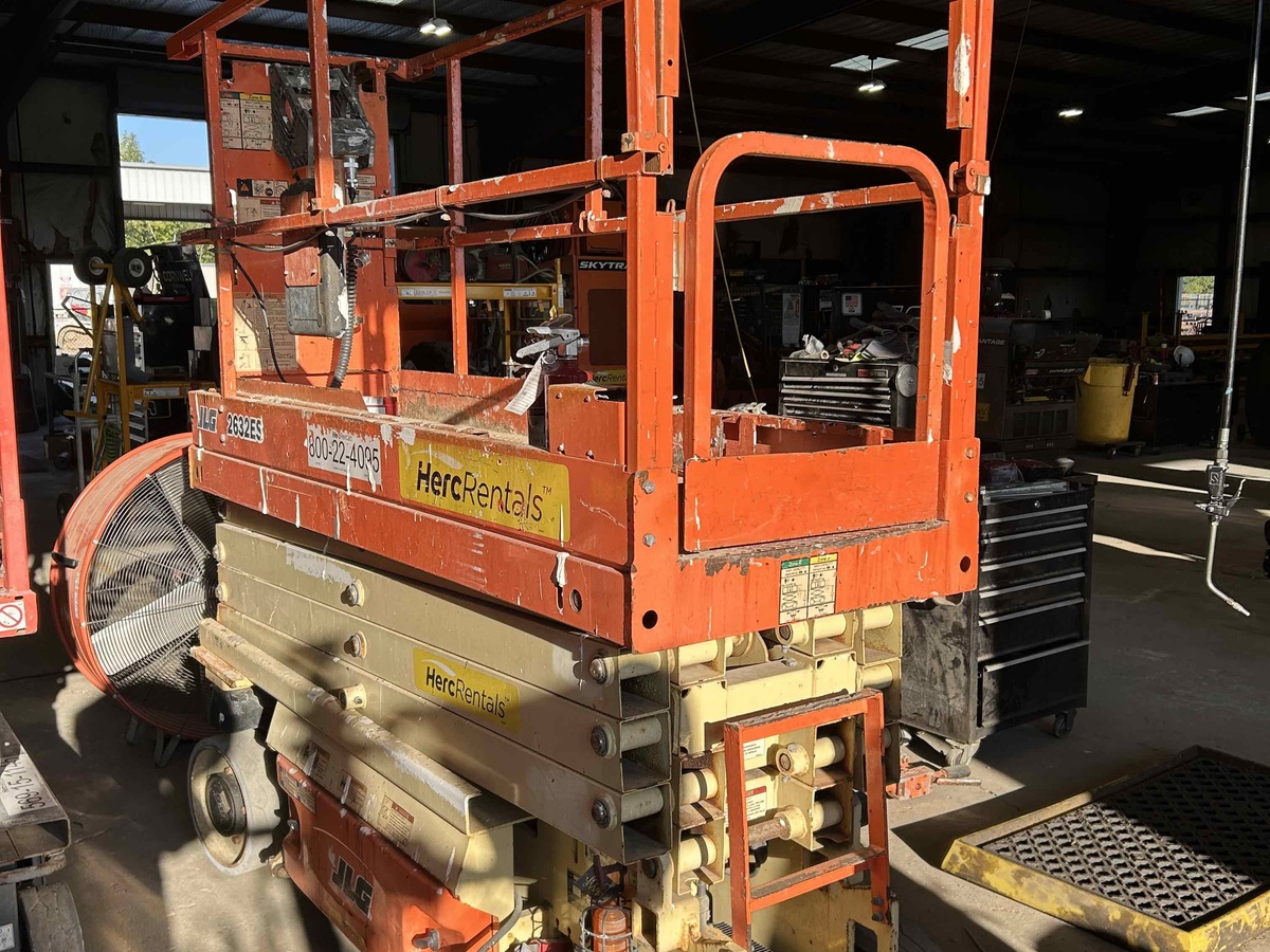 2018 JLG 2632ES-5