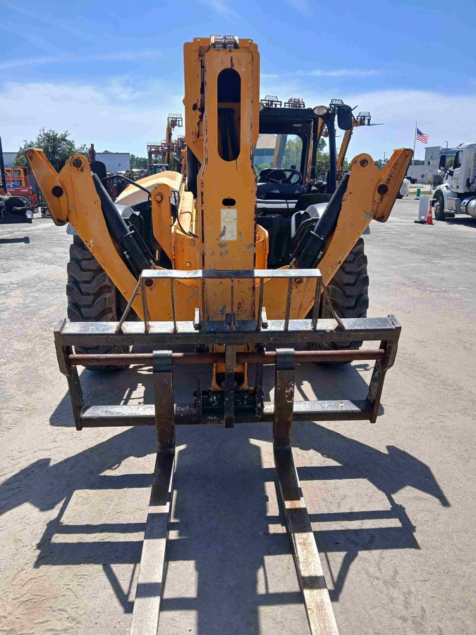 2018 JCB 510-56-7