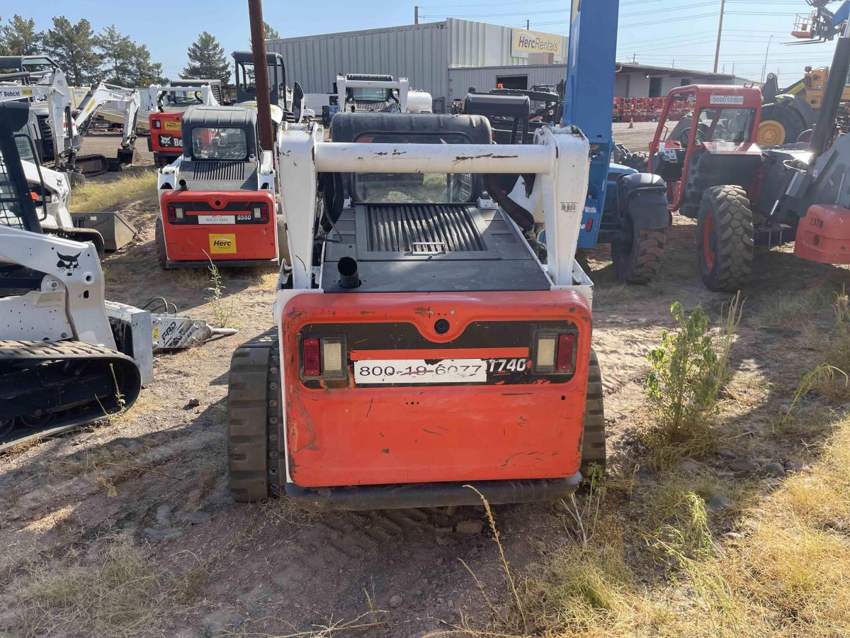 2018 Bobcat T740