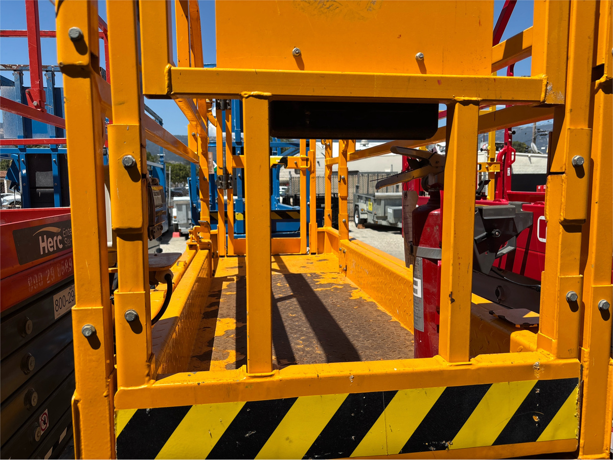 2023 JCB S2632E-3