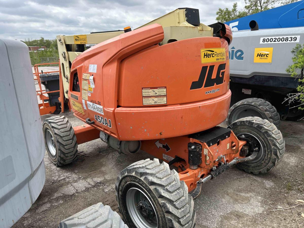 2015 JLG 450AJ