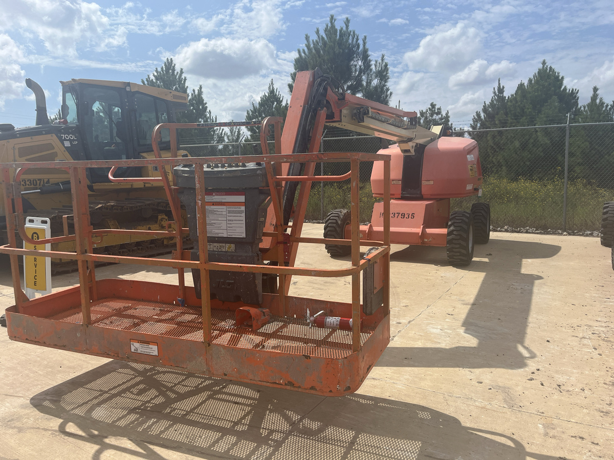 2018 JLG 460SJ-2