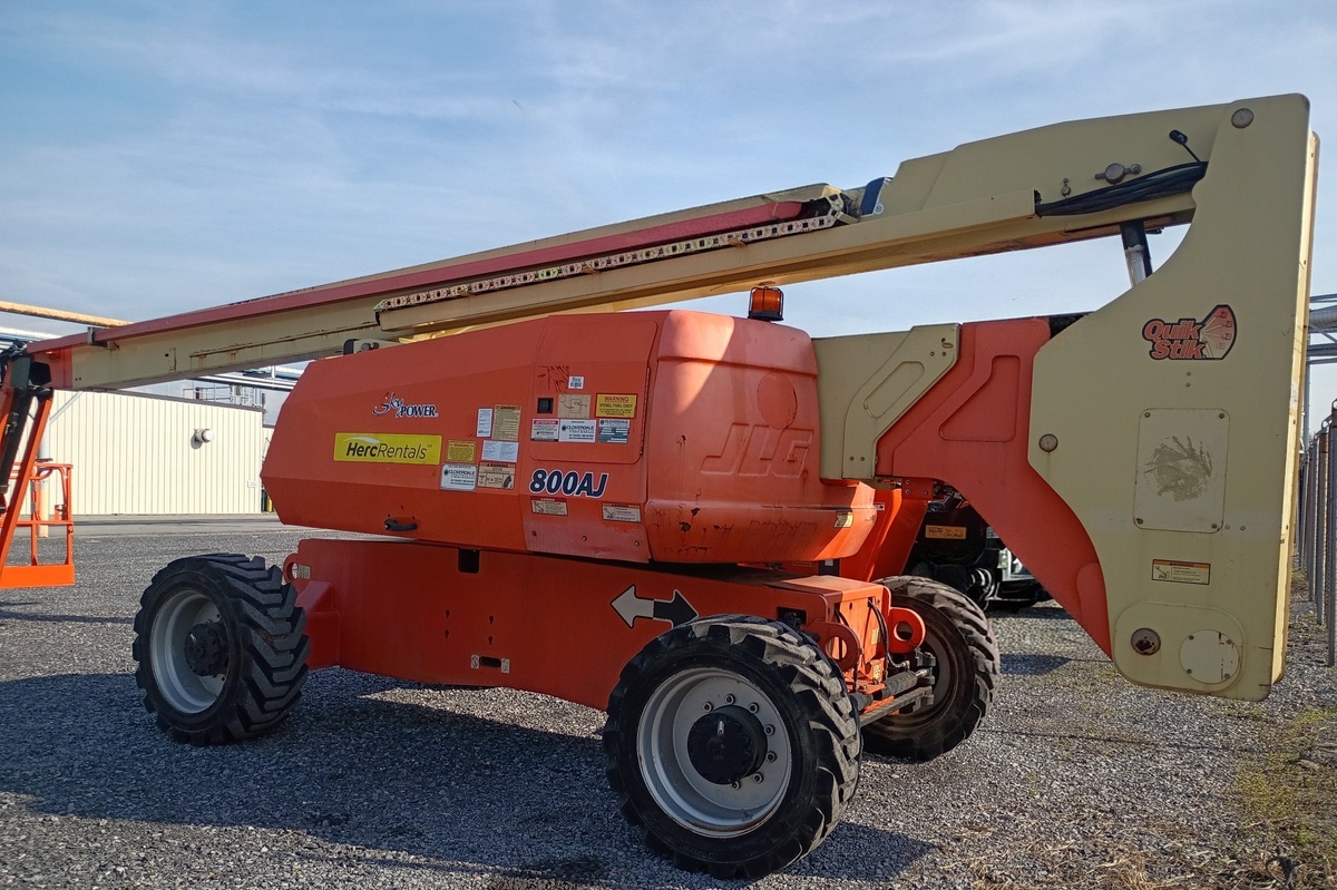 2015 JLG 800AJ-2