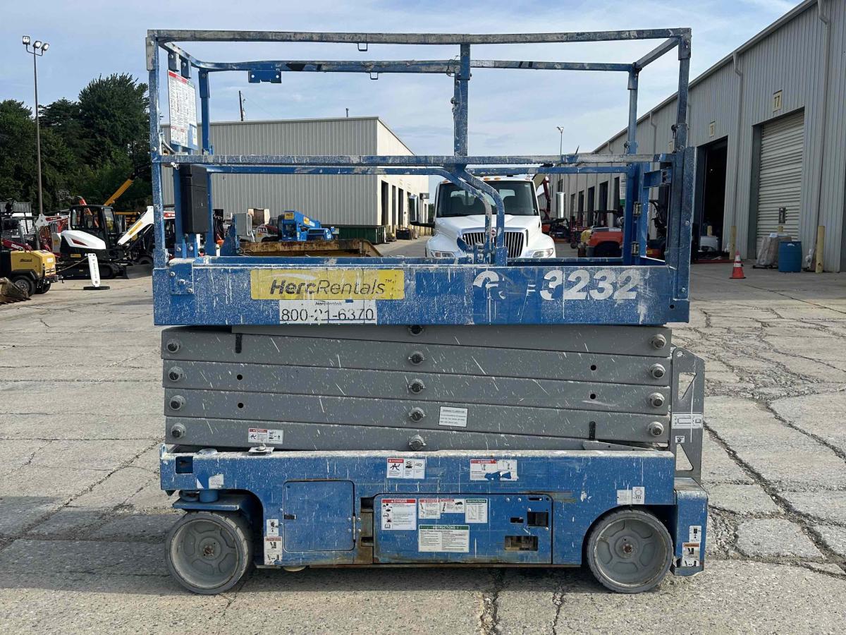 2018 Genie GS-3232-5