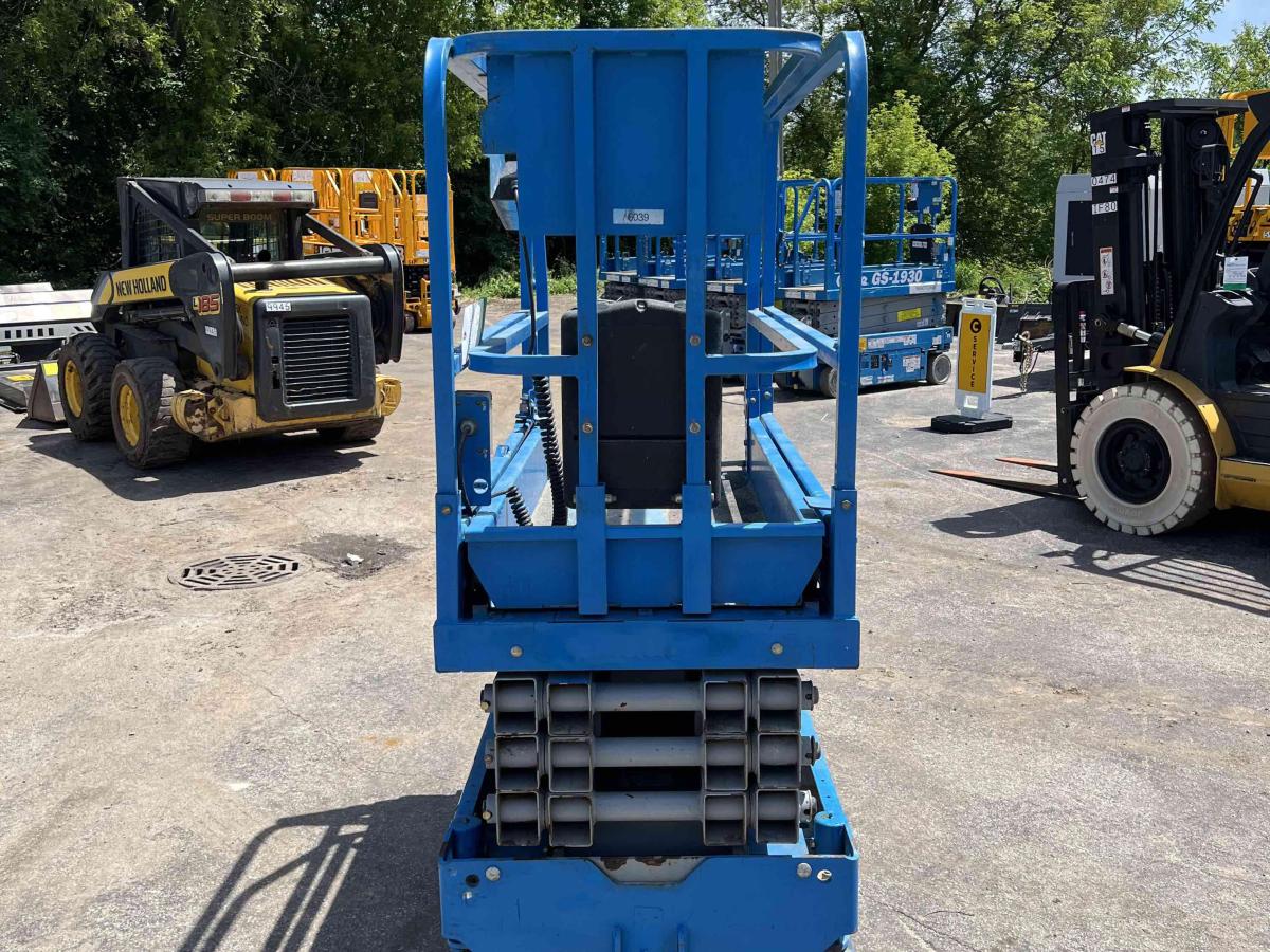 2014 Genie GS-1930