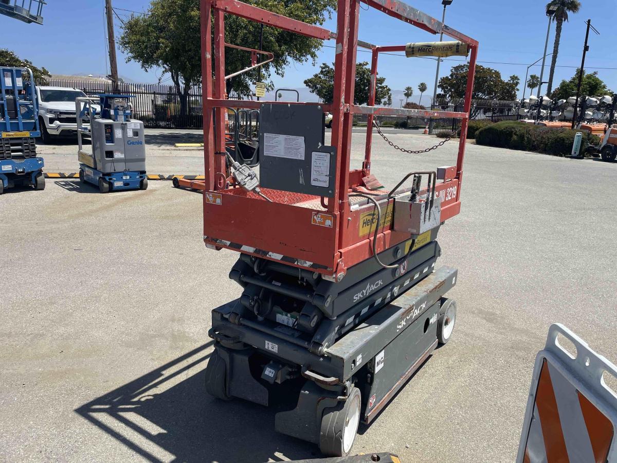 2018 Skyjack SJ3219