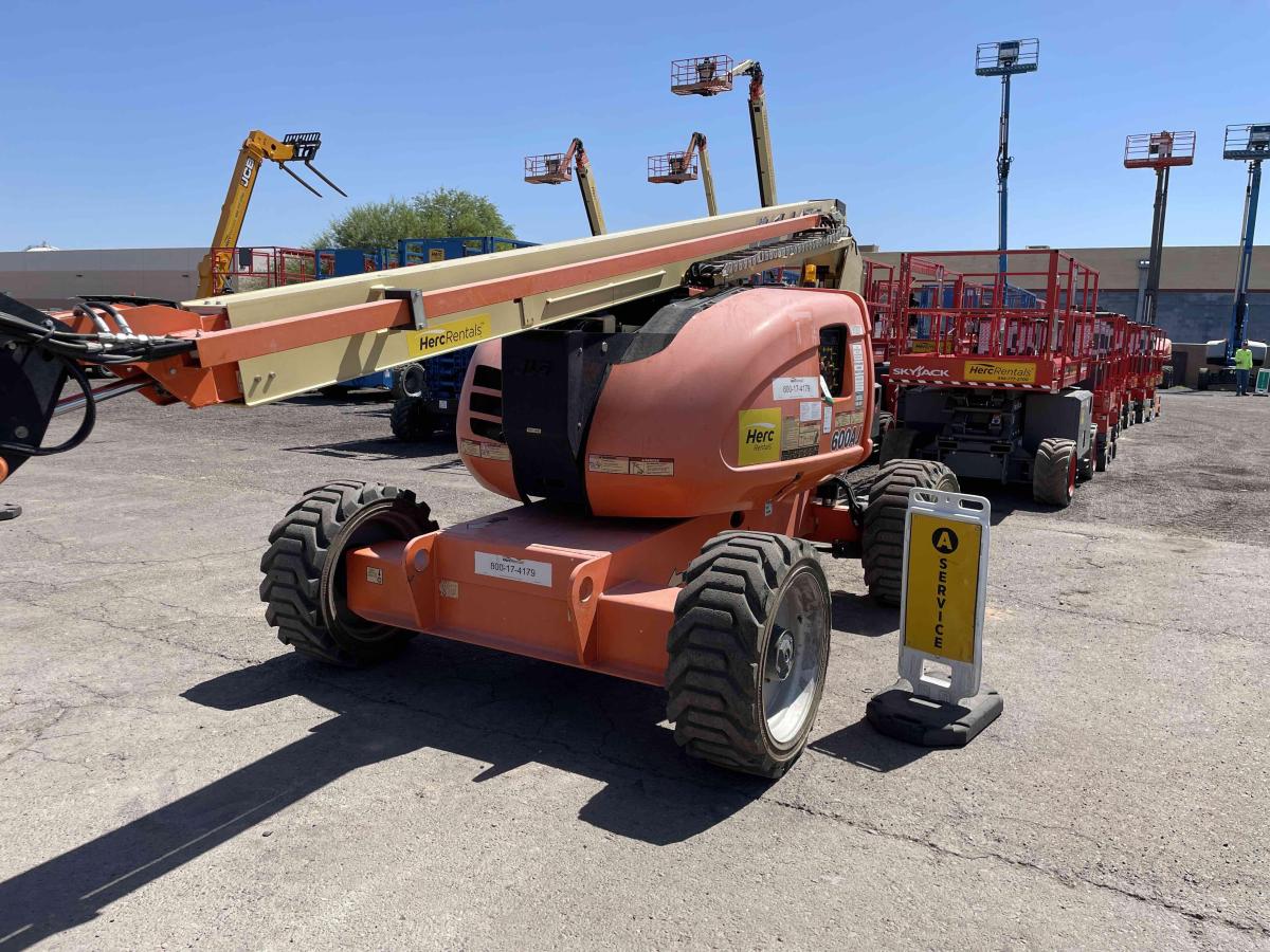 2017 JLG 600AJ-17