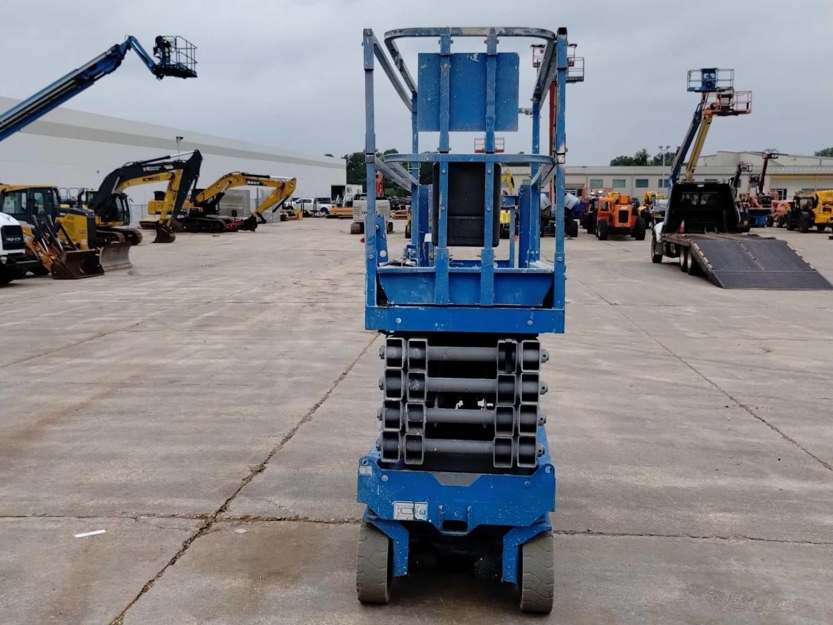 2017 Genie GS-3232-6