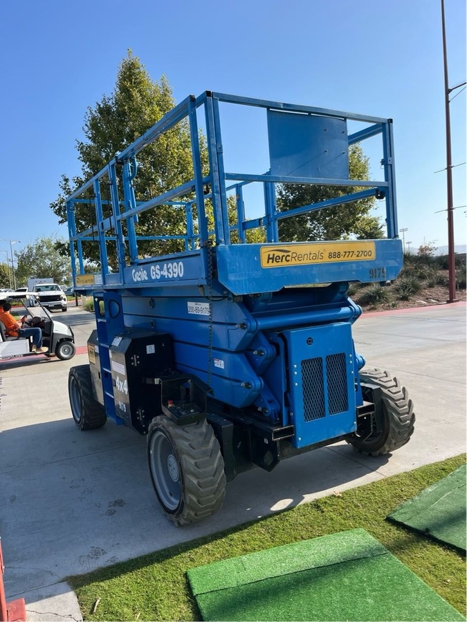 2019 Genie GS-4390 RT