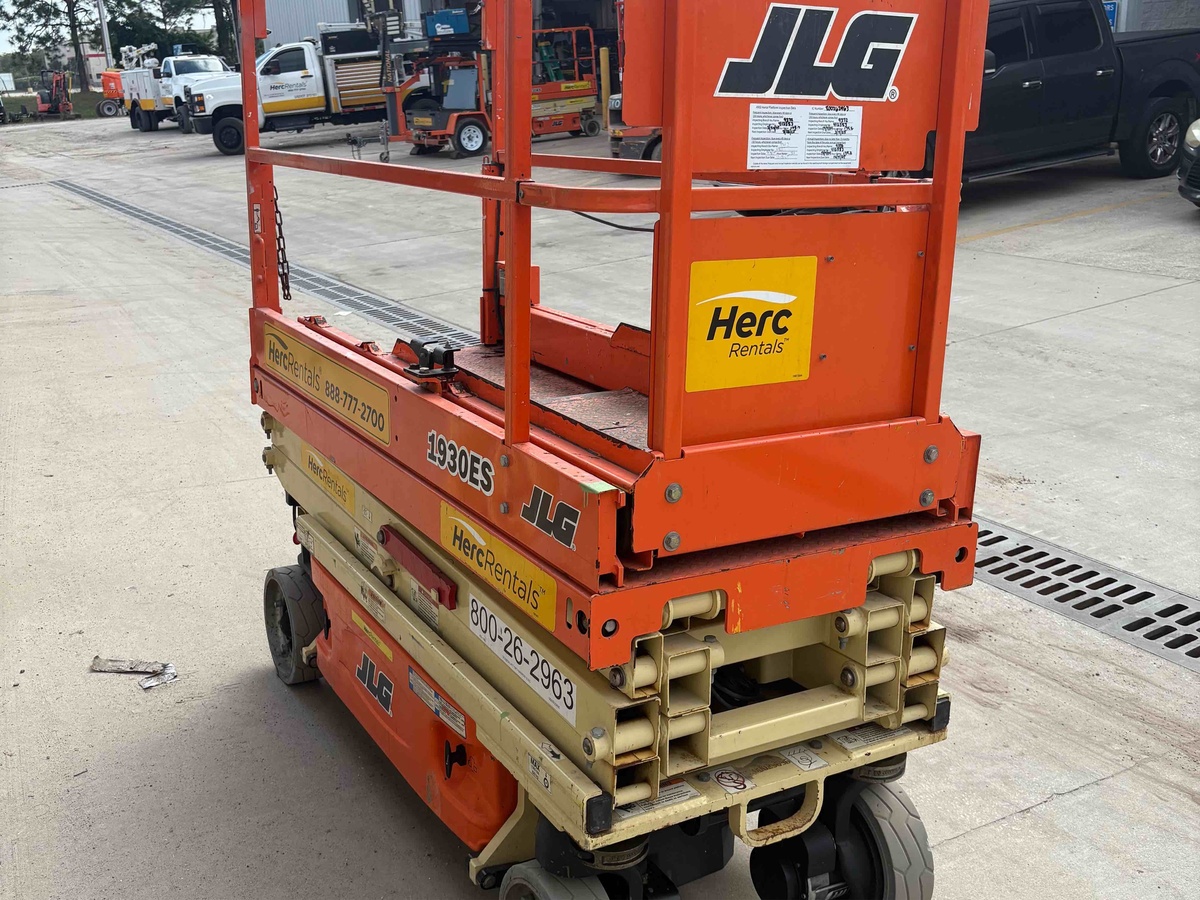 2019 JLG 1930ES-4