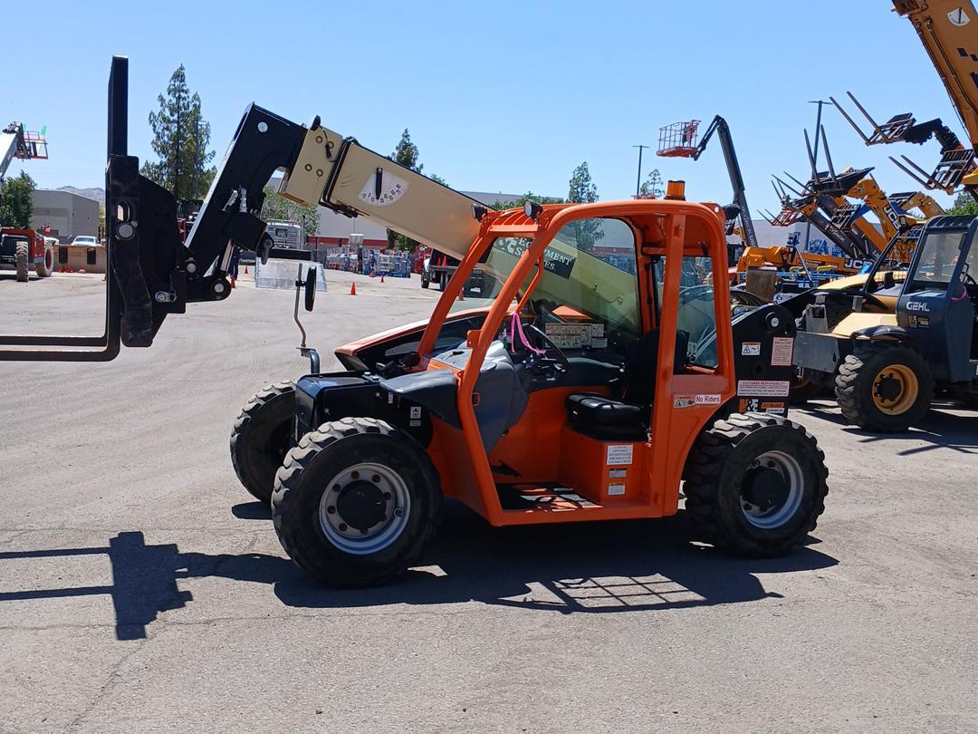 2018 JLG G5-18A