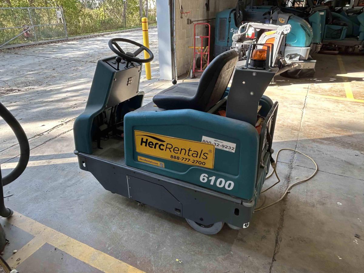 2021 Tennant 6100