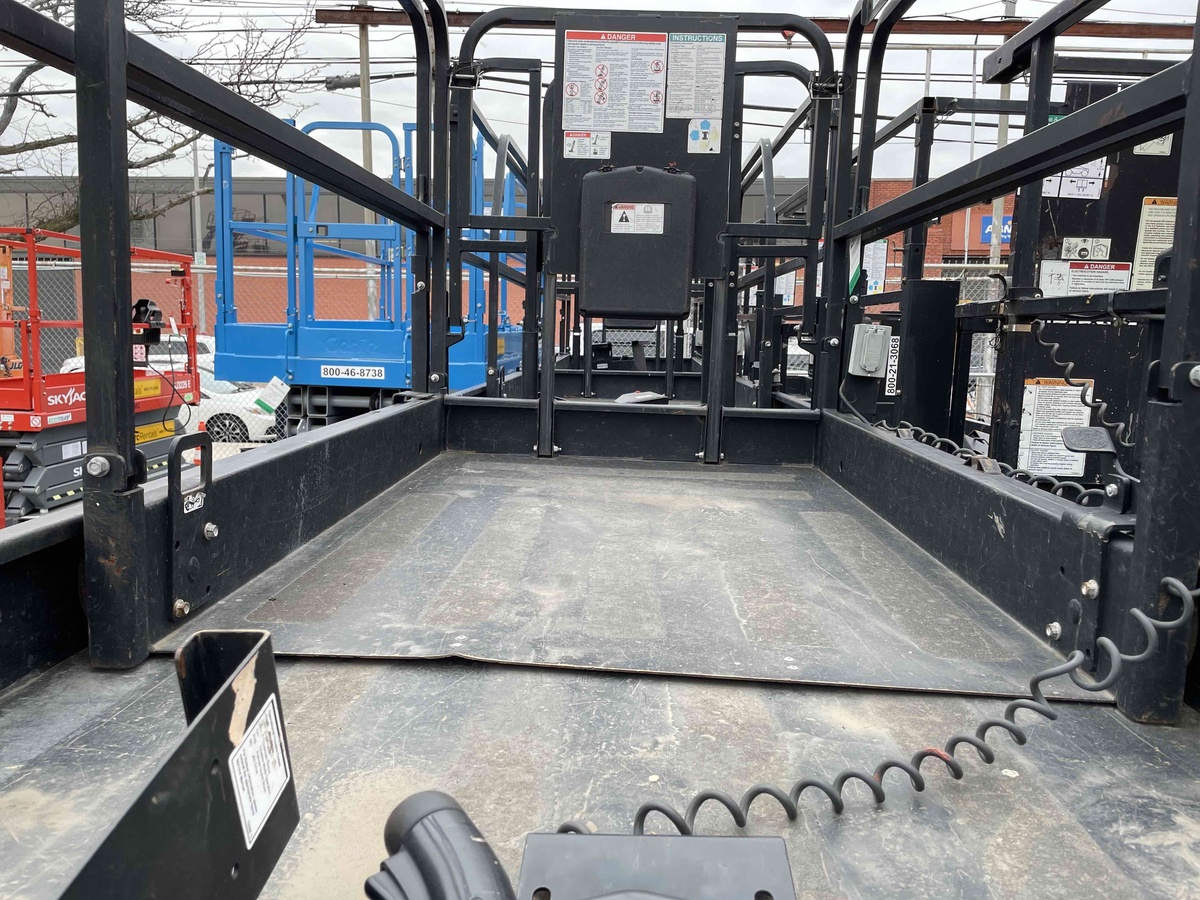 2018 Genie GS-4047-4