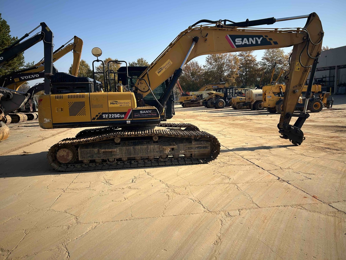 2023 Sany SY225C-2