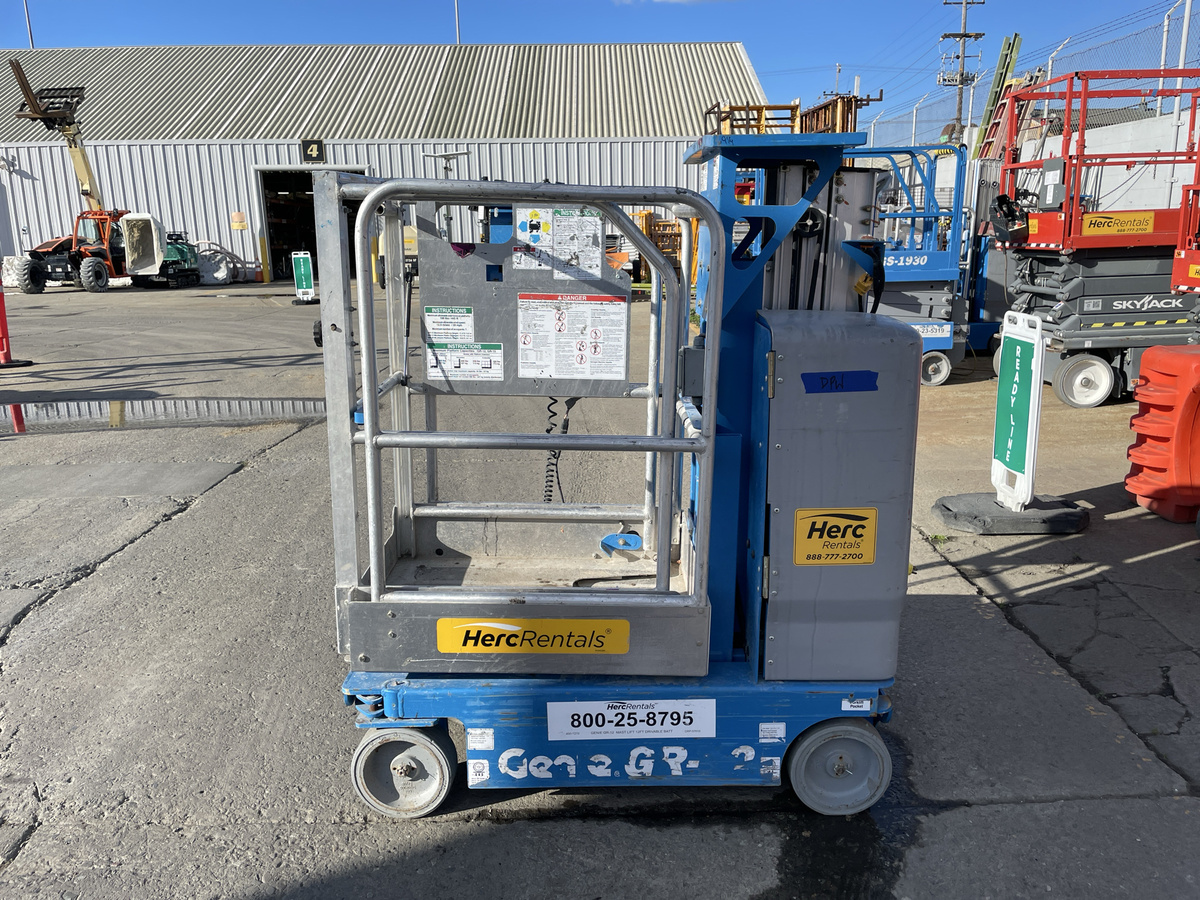 2019 Genie GR-12